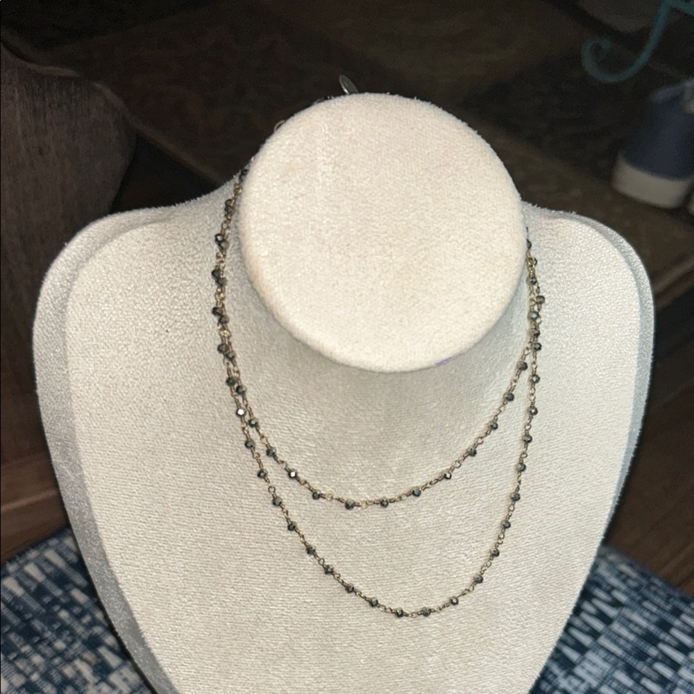 Oriana Lamarca Gold Necklace with Delicate Chain Design